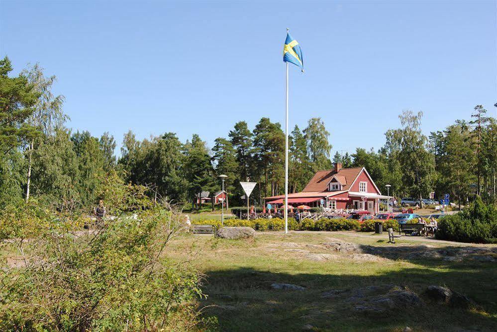 Krongarden Vandrarhem Kristinehamn Exterior foto